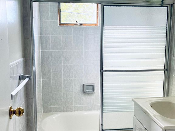 2nd image of 175 Grant Ave Floor 2