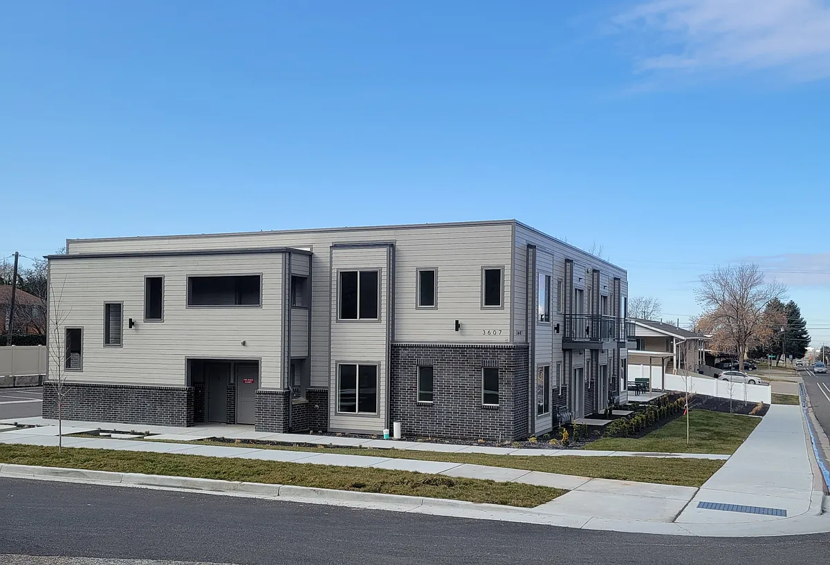 Building Photo - Newer 2 Bedroom Apartment!