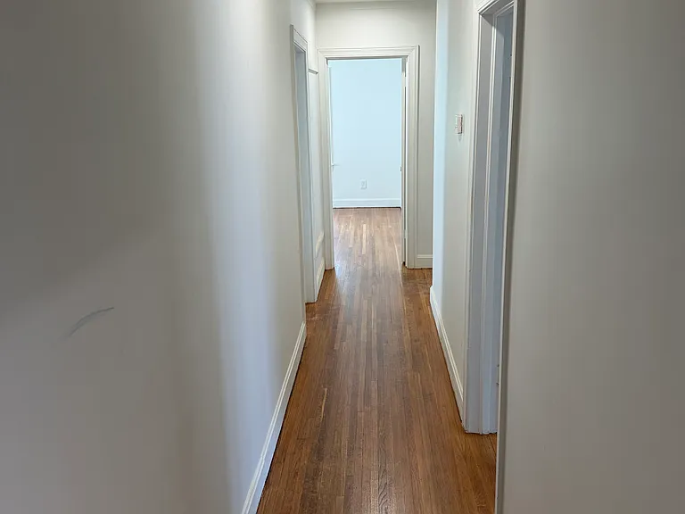 1139 S Evanston Ave — Photo 5