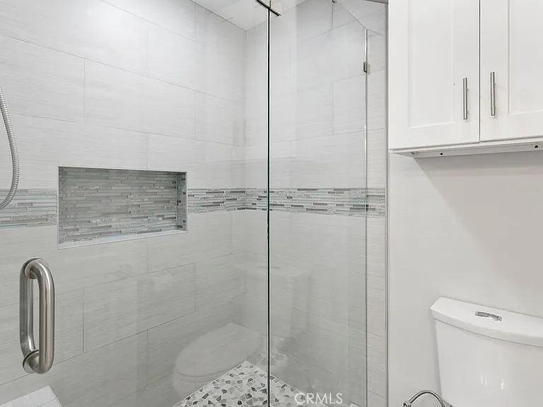 19 Dover Pl — Photo 22