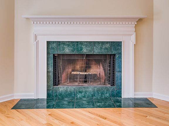 5th image of 427 E Nolley Dr