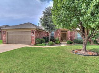 10713 NW 31st St, Yukon, OK 73099