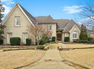 8959 Claiborne Farm Dr, Germantown, TN 38138