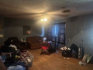 5th image of 1717 Eubank St