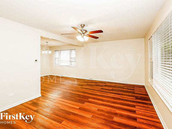 2nd image of 671 Saginaw Ave