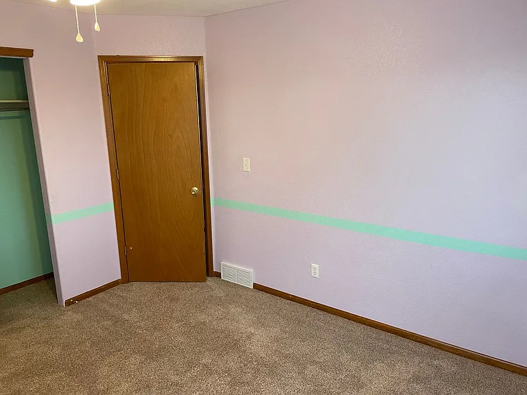 494 S Tamera Ave — Photo 30
