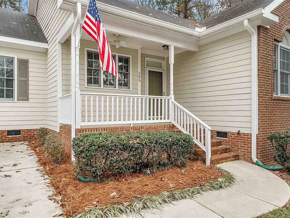 205 Dutch Hill Rd