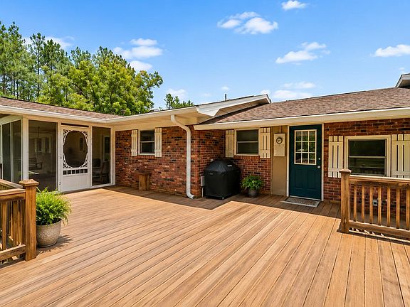 4th image of 1310 Carlis Ln