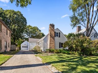 1380 Cavell Ave, Highland Park, IL 60035