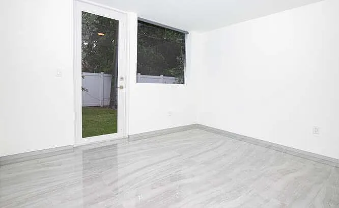 700 NE 14th Ave #206 — Photo 18