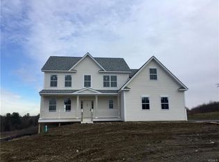 43 Ridgeline Dr, Poughkeepsie, NY 12603