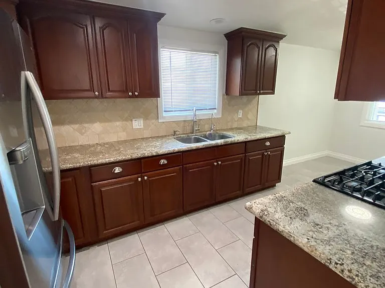15522 Claretta Ave — Photo 6