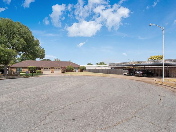 2nd image of 4 Mayfair Ter