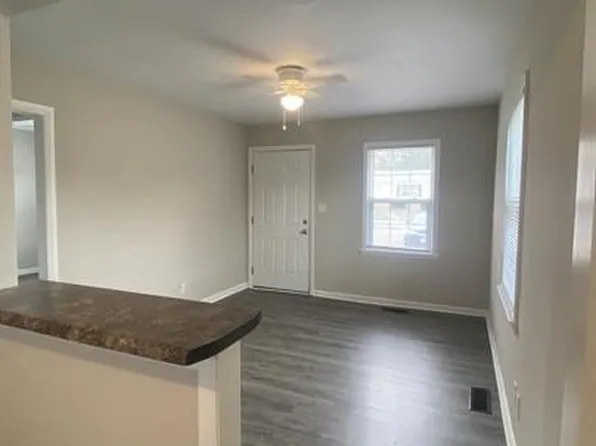 119 Calvin St, Spring Lake, NC