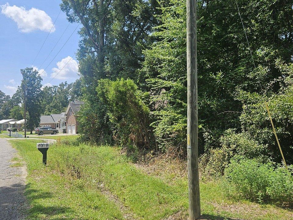 2nd image of 1123 Langdoc St