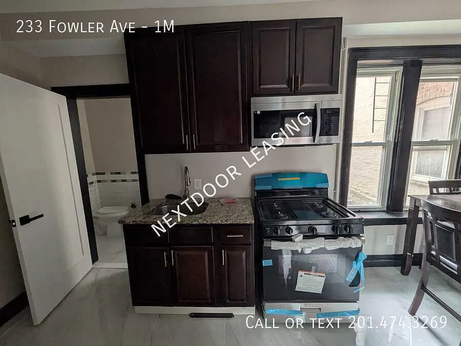 233 Fowler Ave #1M