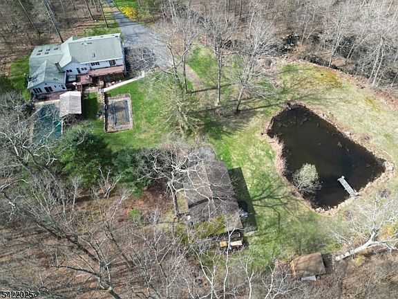 4th image of 202 Millbrook Rd