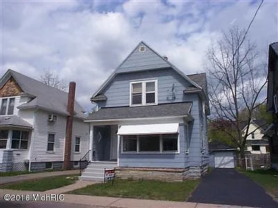 451 Terrace Ct photo 1