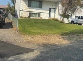 365-367 E Fig St, Omak, WA 98841