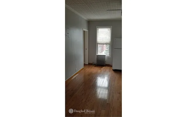 Rented by Douglas Elliman | media 22