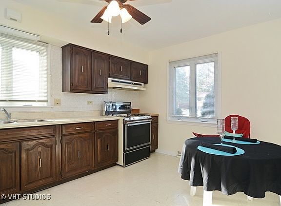 4th image of 25 S Reuter Dr
