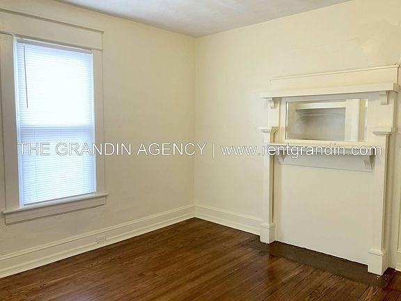 5th image of 1220 Dale Ave SE