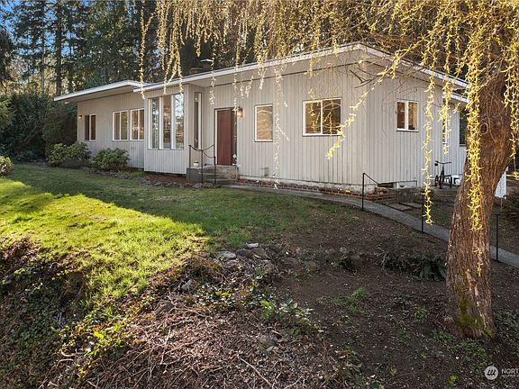 3rd image of 23215 Vashon Highway SW