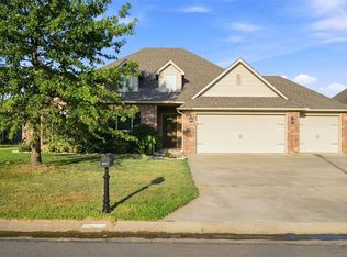 26447 Echelon Dr, Claremore, OK 74019