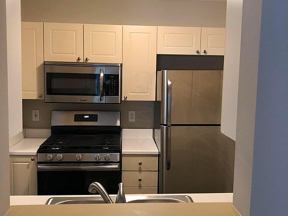 5th image of 5649 Blendonridge Dr