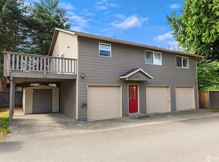 250 NE Alder St #B, Issaquah, WA 98027