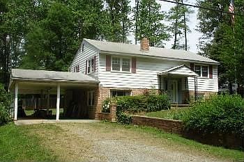 1st image of 2223 Kiowa Dr