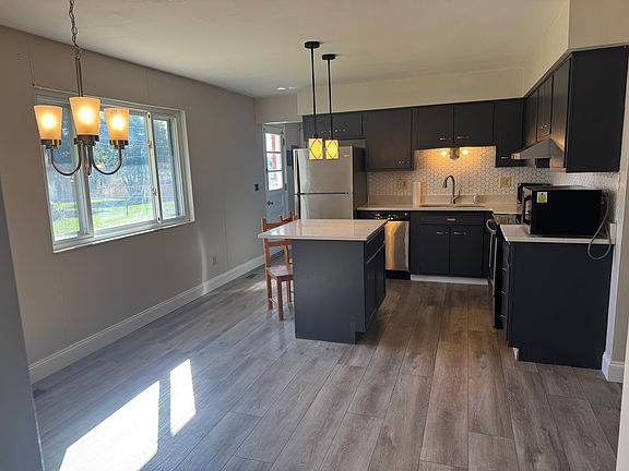 2nd image of 1117 Robinette Ave