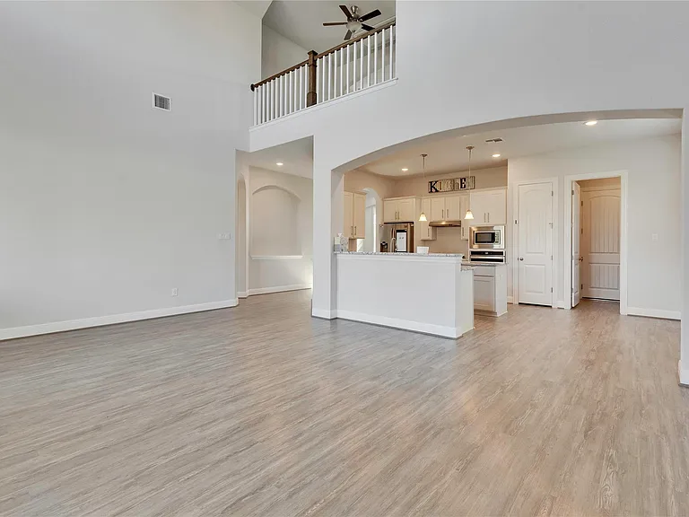 124 Leadtree Loop — Photo 3