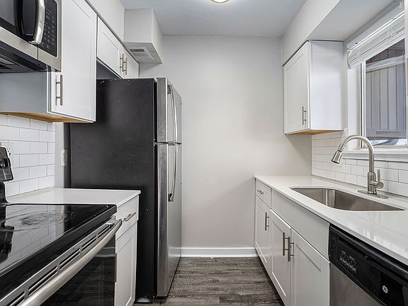 2nd image of 1534 17th St S #1530-H