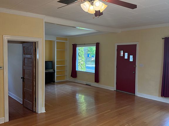 4th image of 623 N Boyer Ave