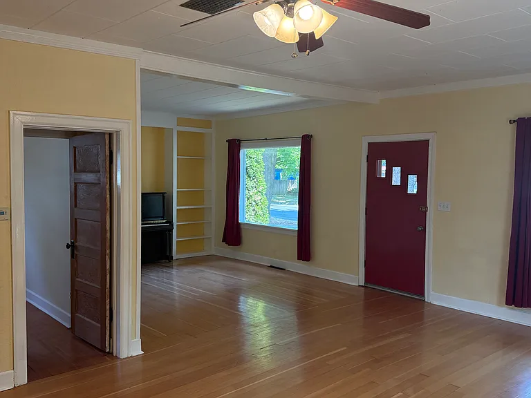 623 N Boyer Ave — Photo 4