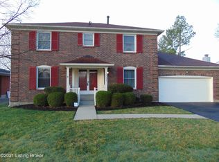 10604 Helmsdale Ln, Douglass Hills, KY