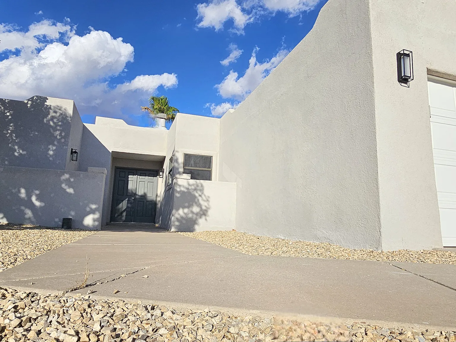 3 bed, 1446 sqft, $1,800 — Photo 2