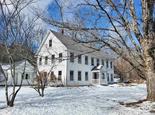 49 West St, Newfane, VT 05345