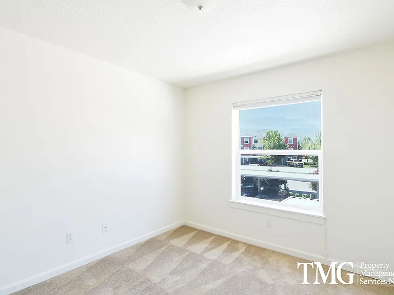 1017 SE 12th Ave — Photo 8