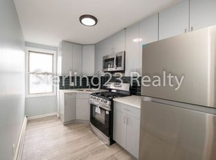 20-62 32nd St #3B, Astoria, NY 11105