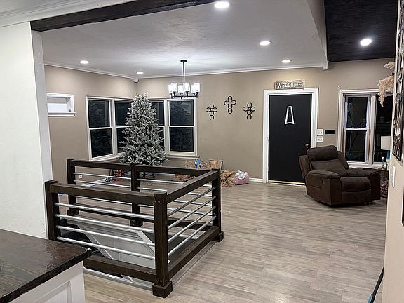 5th image of 517 12th St