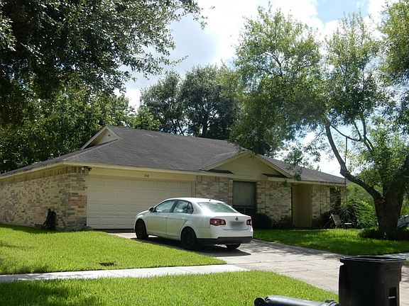 3rd image of 208 Lazy Hollow Dr