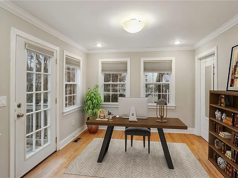 99 Bates Ave NE — Photo 17