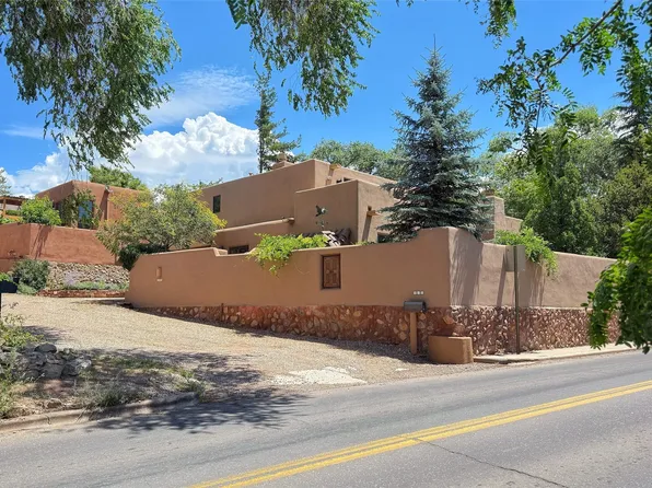 517 Paseo De Peralta, Santa Fe, NM 87501