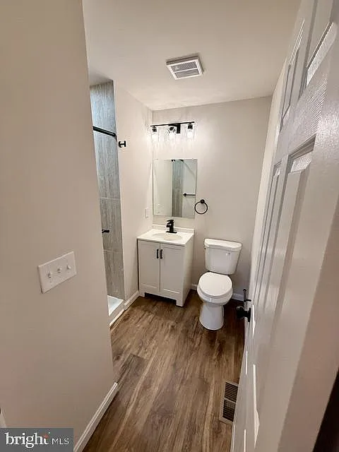 4 bed, 4.5 bath, 1964 sqft, $3,575 — Photo 4