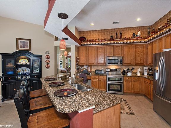 4th image of 920 Worthington Ct