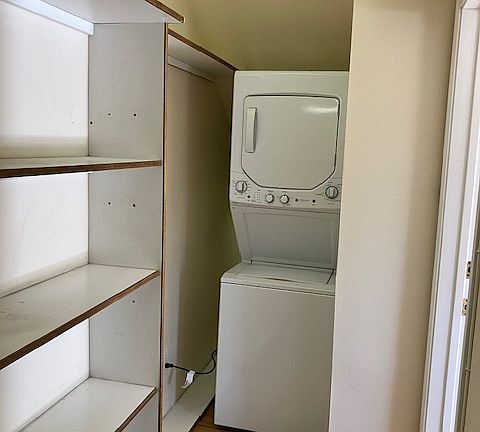 5th image of 2043 Sunridge Dr