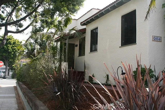 2654 7th St — Photo 2