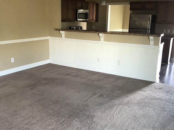 4th image of 2205 Chavis Dr #1